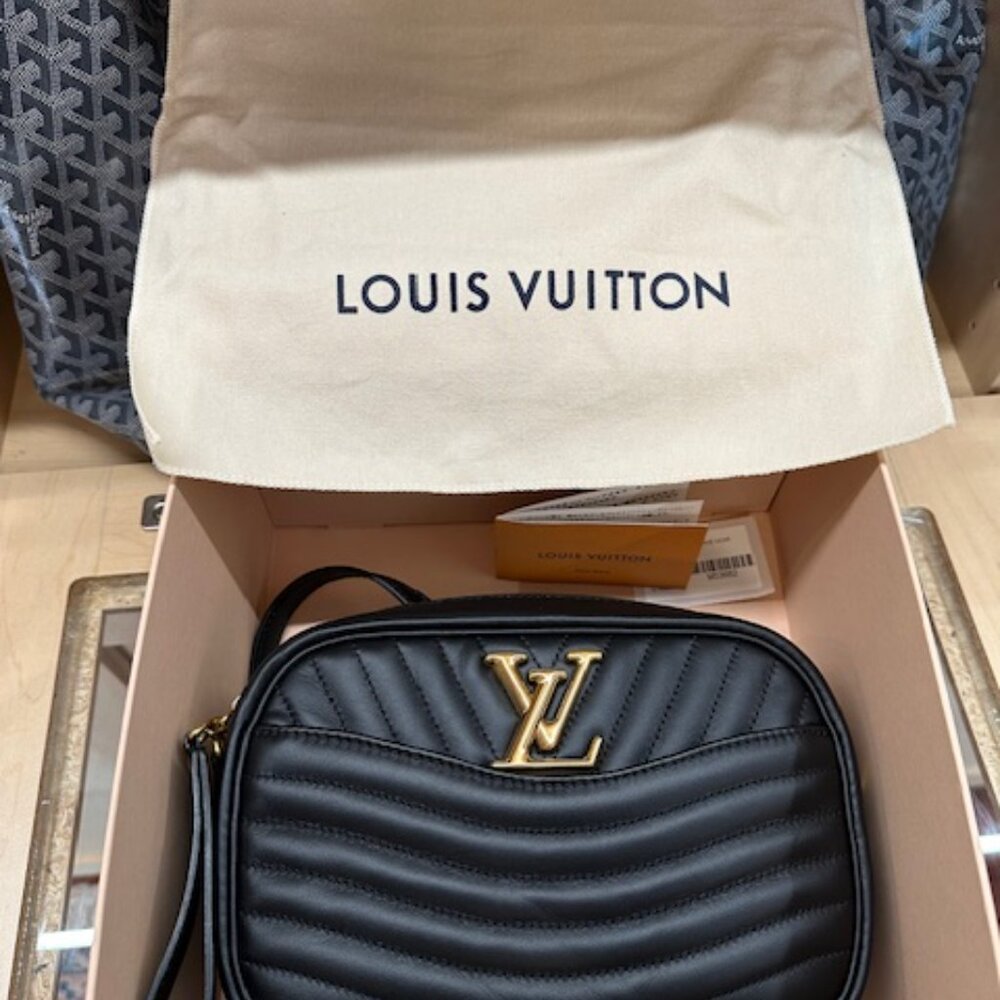 Louis Vuitton Black Leather Camara Bag Brand new in Box - Picture 2 of 11